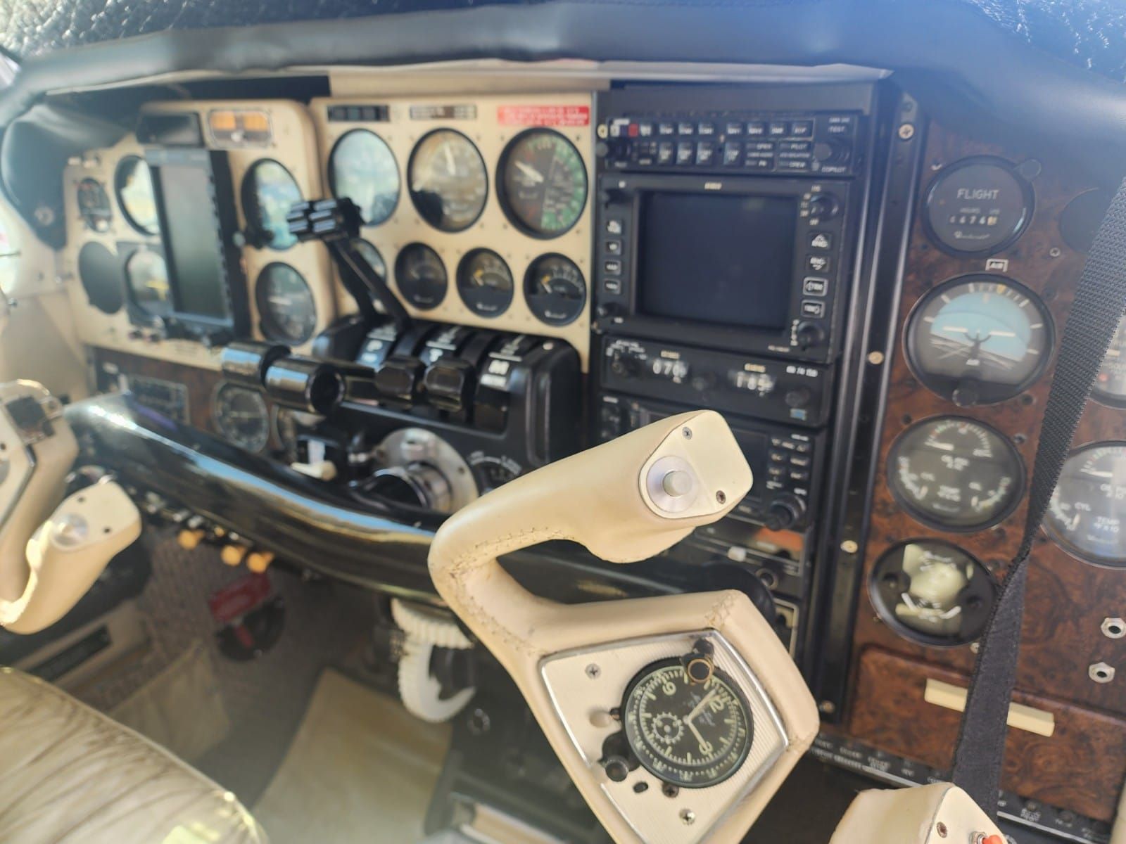 BEECHCRAFT BARON E55 1977