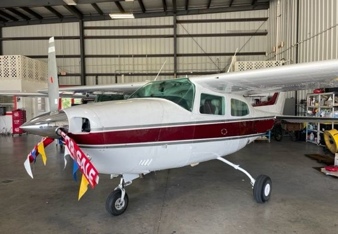 CESSNA CENTURION 210L 1979
