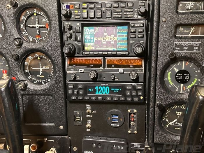CESSNA CENTURION 210L 1979