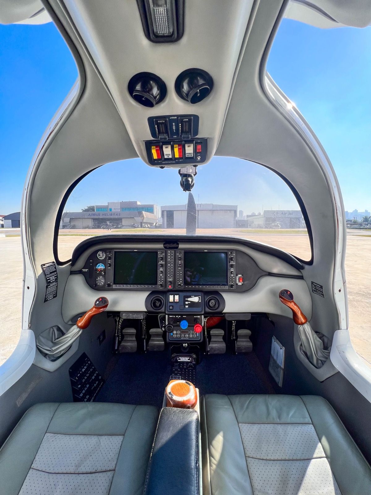 CESSNA 350 CORVALIS 2007