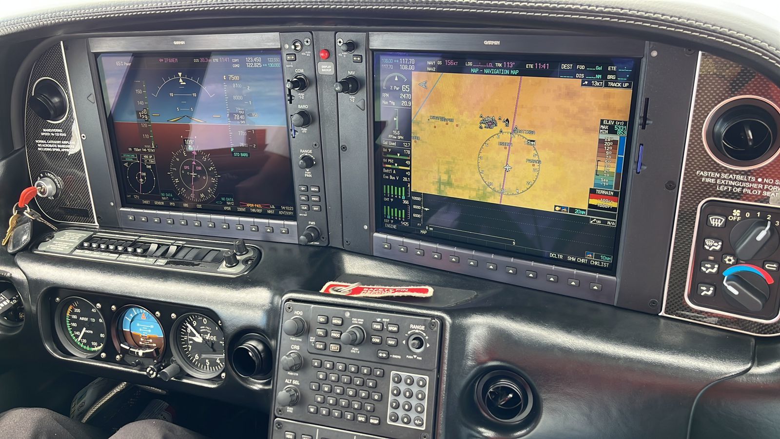 CIRRUS AIRCRAFT SR22 X 2011