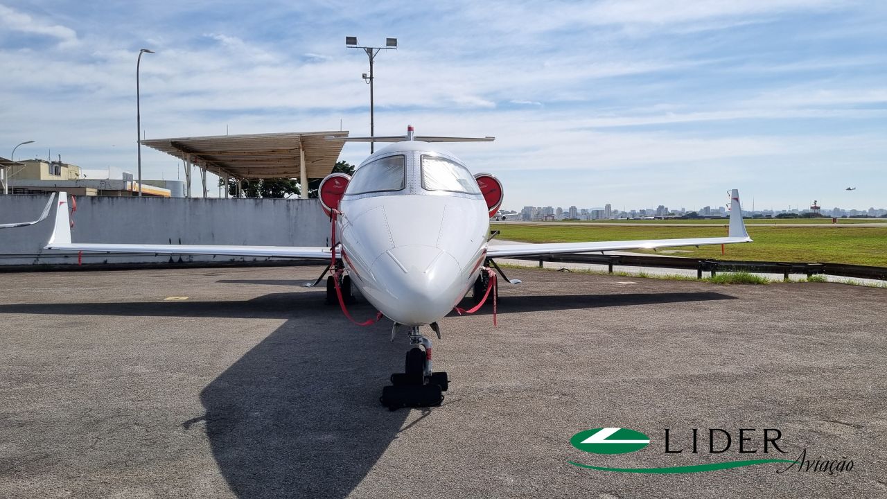 BOMBARDIER LEARJET 40XR 2007