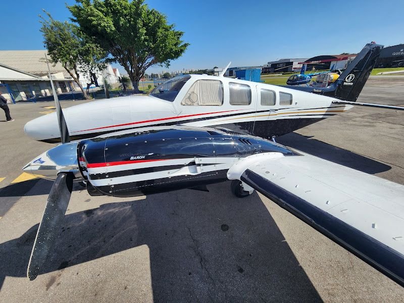 BEECHCRAFT BARON 58P 1981