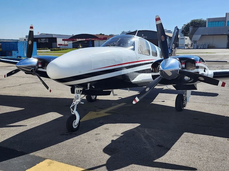 BEECHCRAFT BARON 58P 1981