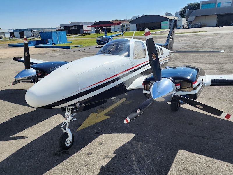 BEECHCRAFT BARON 58P 1981