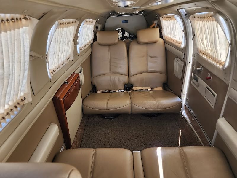 BEECHCRAFT BARON 58P 1981