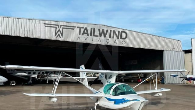 SUPER PETREL 100 2006
