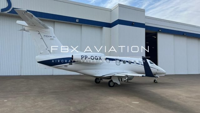 2011 PHENOM 300 com exclusividade