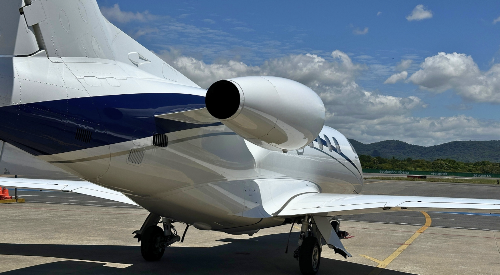 2011 PHENOM 300 com exclusividade