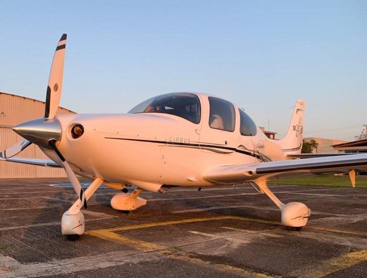CIRRUS SR22 2006
