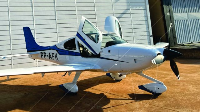 CIRRUS SR22 G5 CARBON 2015