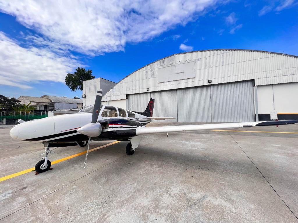 BEECHCRAFT BARON BE55 1973