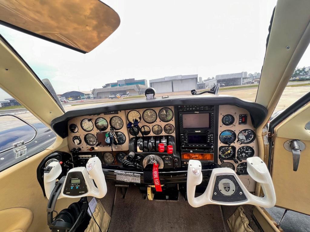 BEECHCRAFT BARON BE55 1973