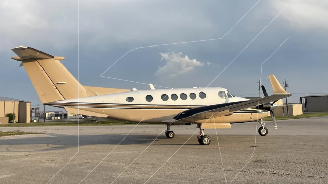 BEECHCRAFT KING AIR B200 2004