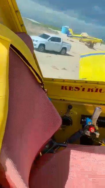 AIR TRACTOR AT-502B 1994