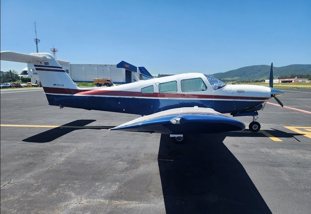 EMBRAER CORISCO TURBO EMB711ST 1982