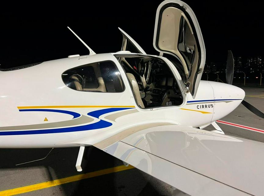 CIRRUS SR22 2005