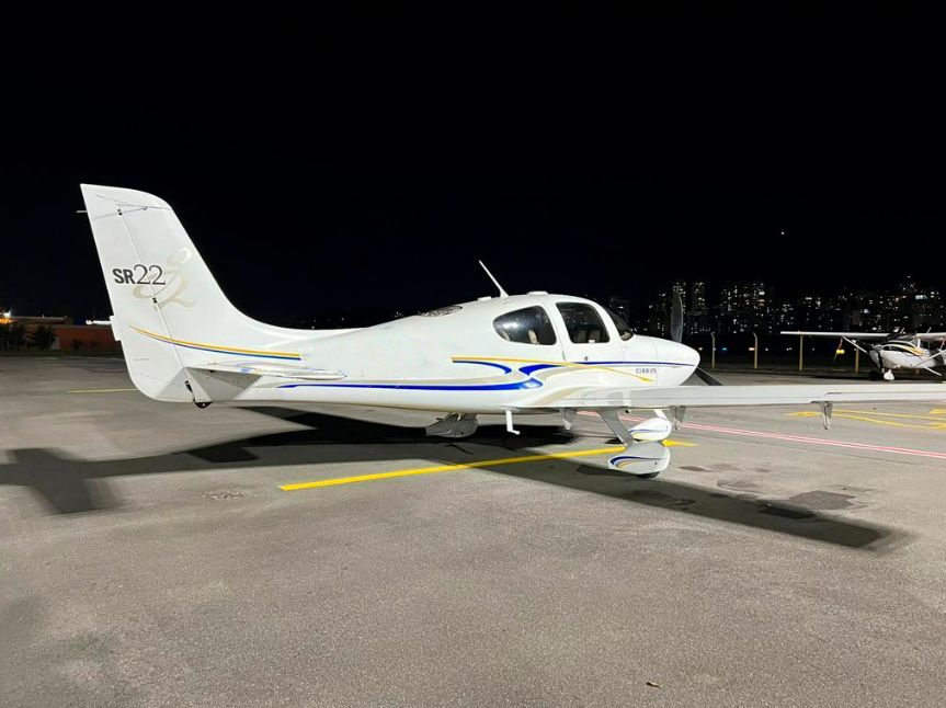 CIRRUS SR22 2005