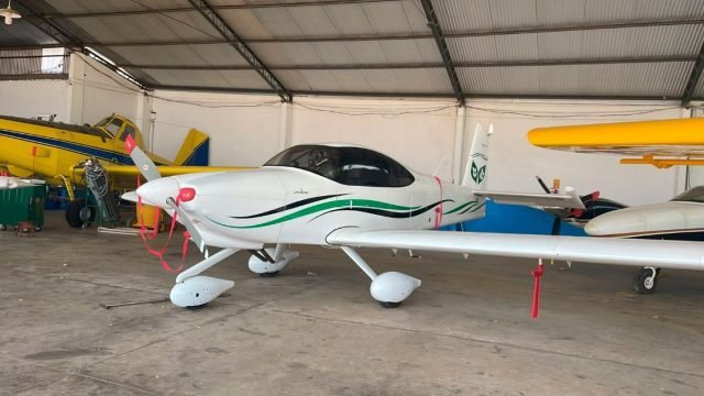 FLYER RV-10 2011