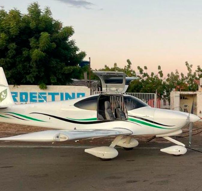 FLYER RV-10 2011
