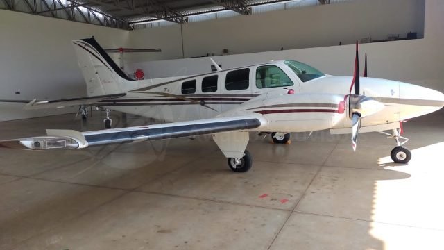 BEECHCRAFT BARON B58 1999
