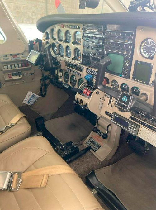 EMBRAER SENECA II EMB-810C 1980