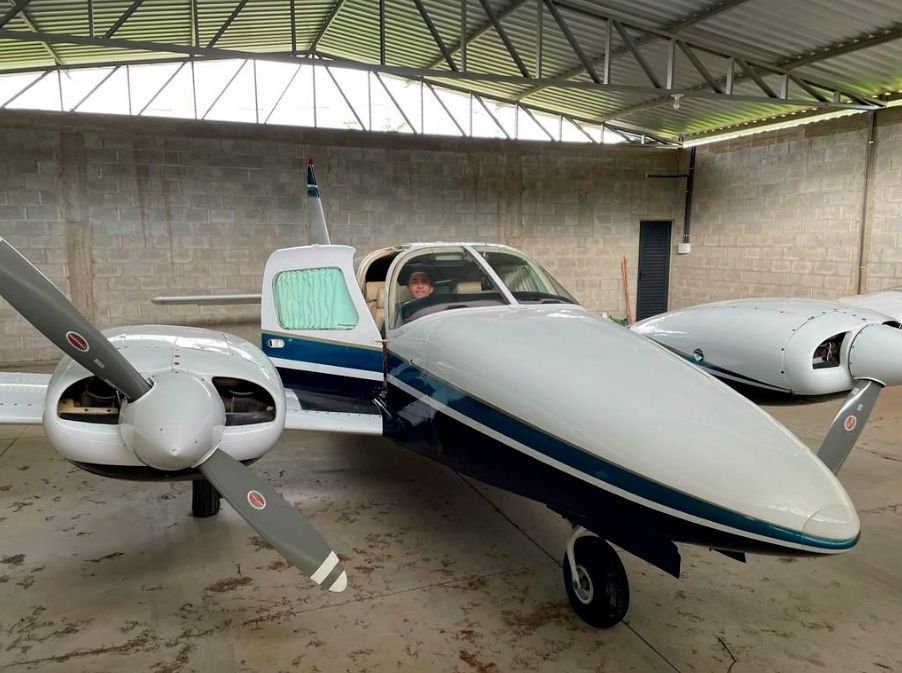 EMBRAER SENECA II EMB-810C 1980