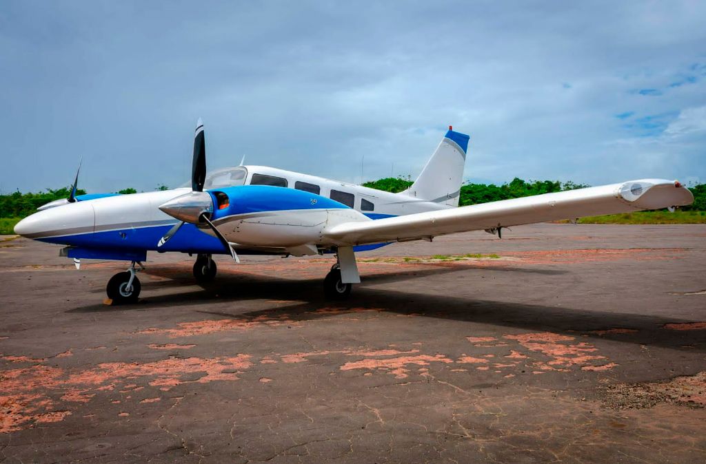 EMBRAER SENECA III EMB-810D 1987
