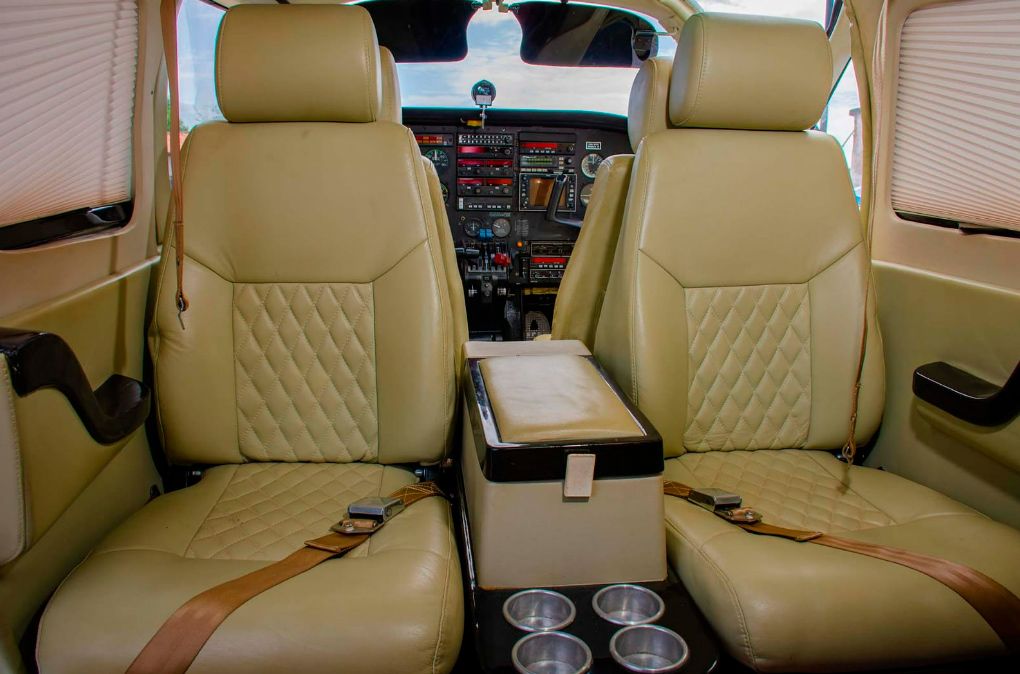 EMBRAER SENECA III EMB-810D 1987