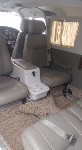 EMBRAER SENECA III EMB-810D 1989