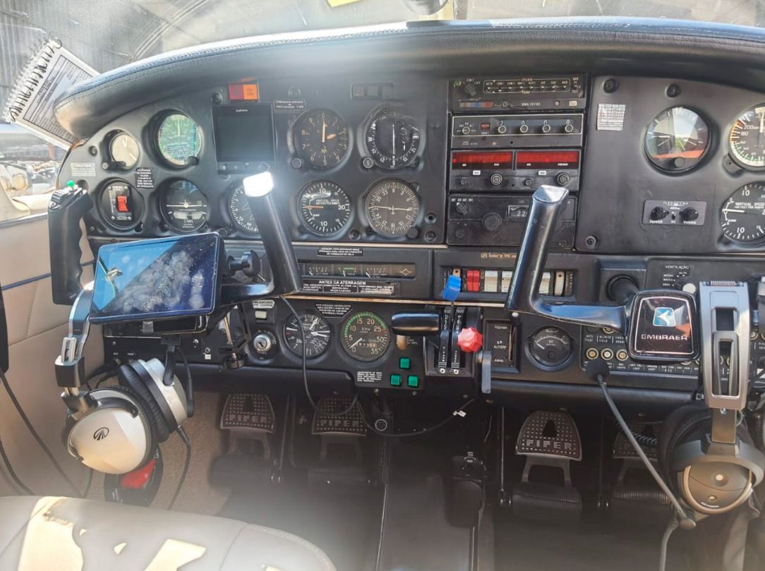 EMBRAER COSIRCO ASPIRADO EMB-711C 1976