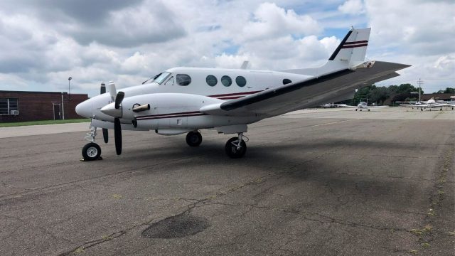BEECHCRFAT KING AIR E90 1972