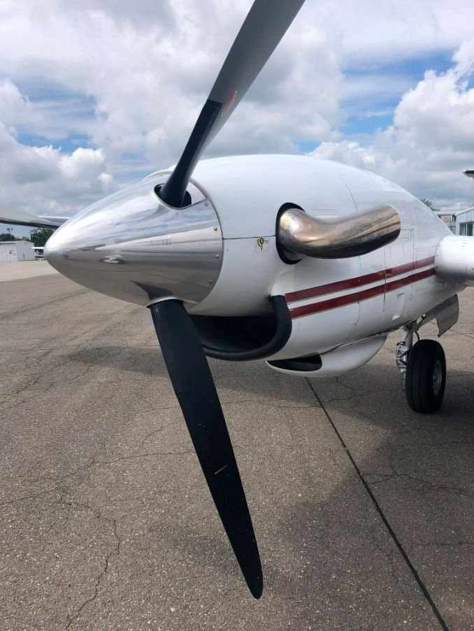 BEECHCRFAT KING AIR E90 1972
