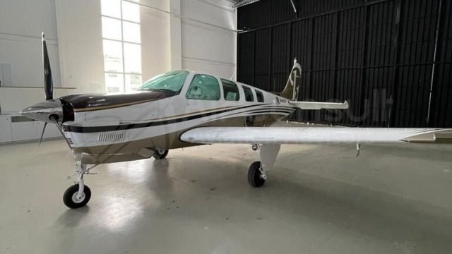 BEECHCRAFT BONANZA A36 1984