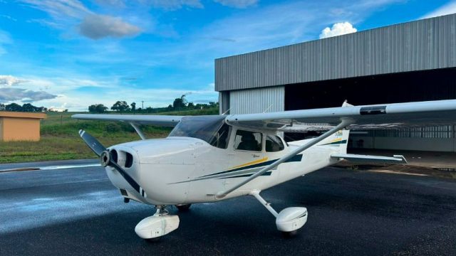CESSNA 172 SP SKYHAWK 2001