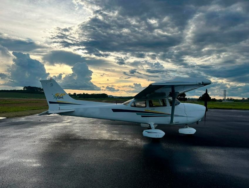 CESSNA 172 SP SKYHAWK 2001