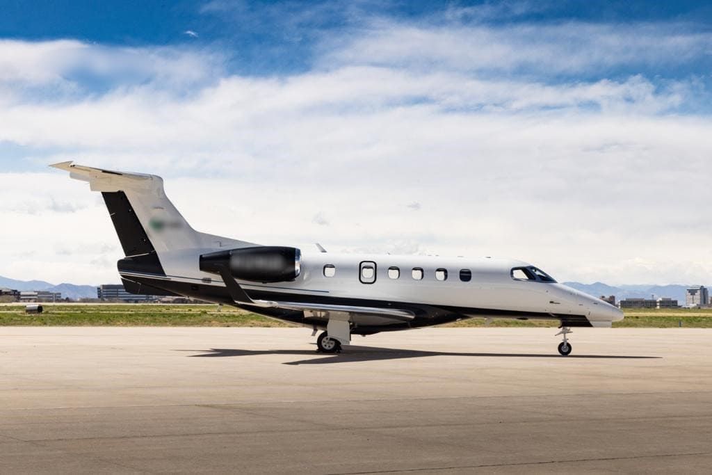 EMBRAER PHENOM 300 2011 À VENDA