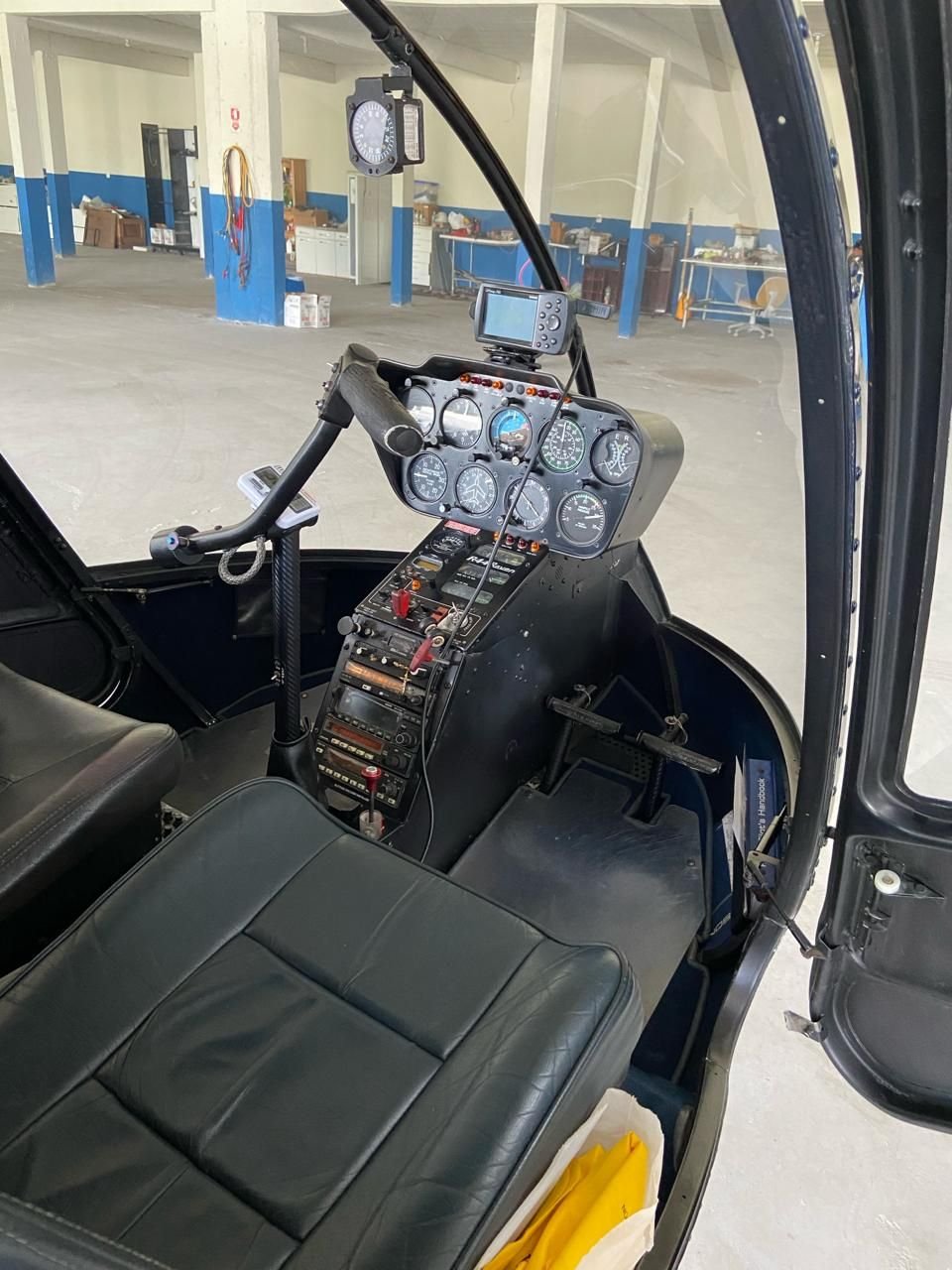 HELICÓPTERO ROBINSON R44 2000 À VENDA