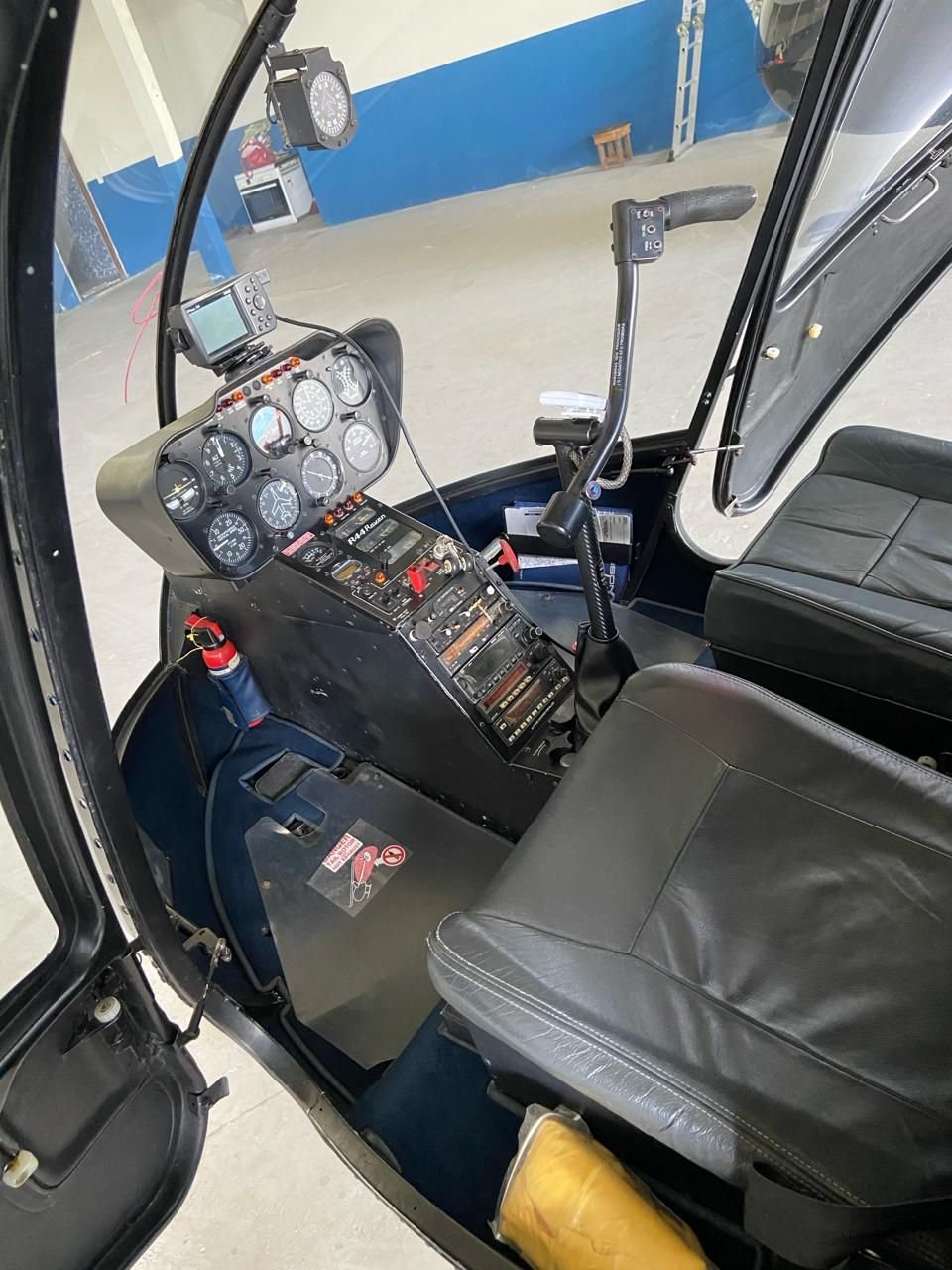 HELICÓPTERO ROBINSON R44 2000 À VENDA