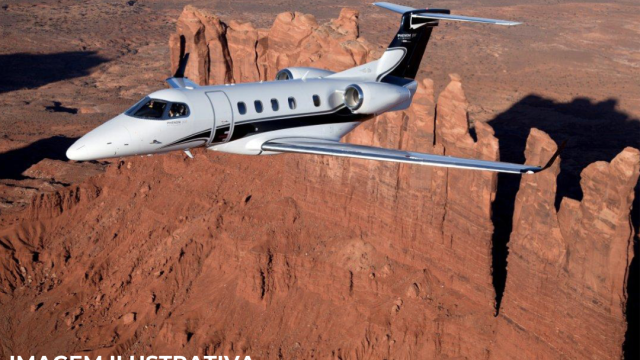 EMBRAER PHENOM 300 2016