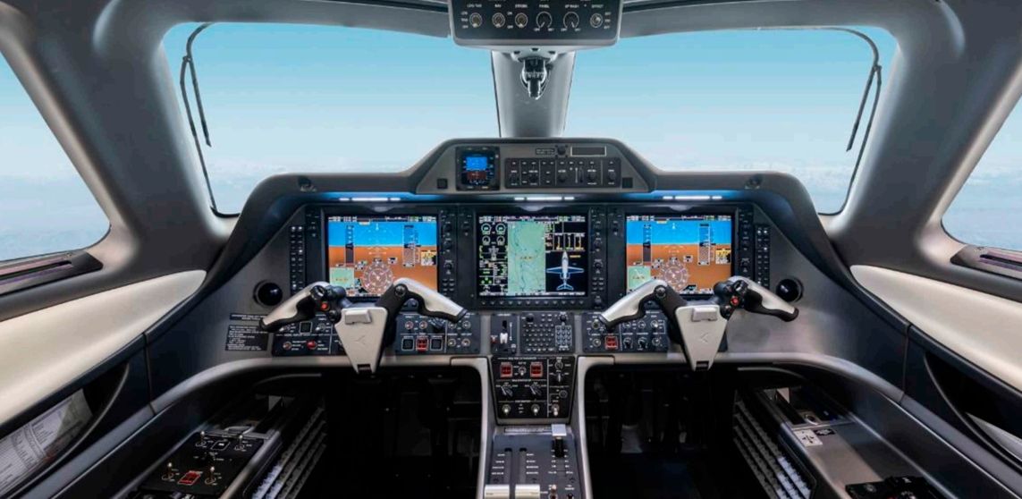 JATO EMBRAER PHENOM 100E 2016 À VENDA