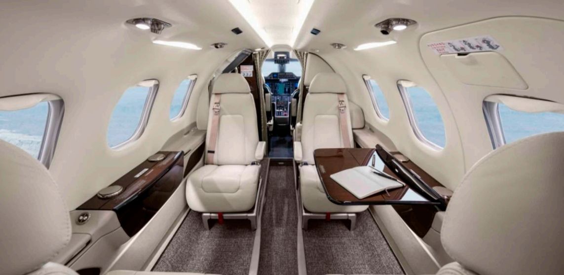 JATO EMBRAER PHENOM 100E 2016 À VENDA