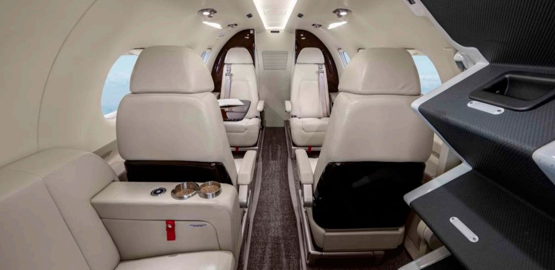 JATO EMBRAER PHENOM 100E 2016 À VENDA