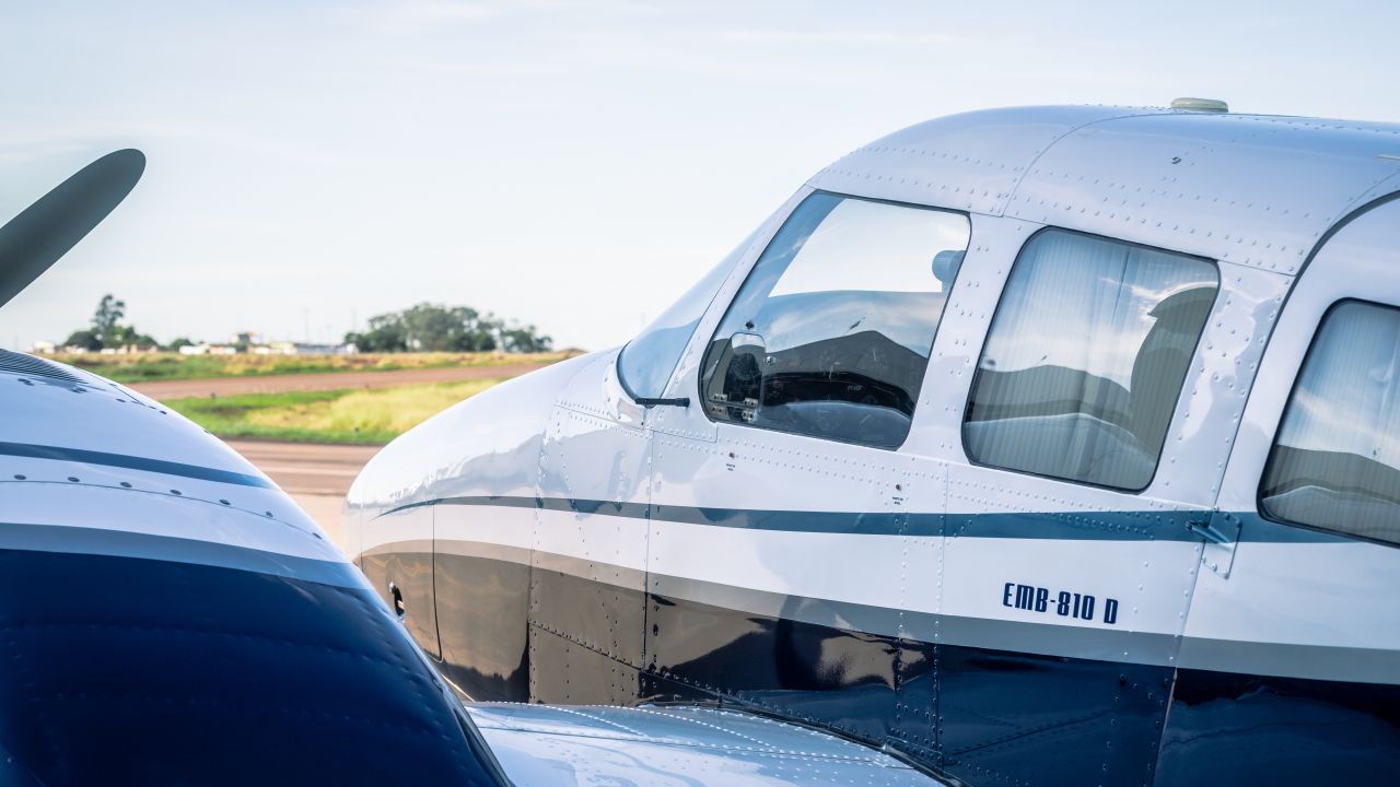 EMBRAER EMB-810D III 1991