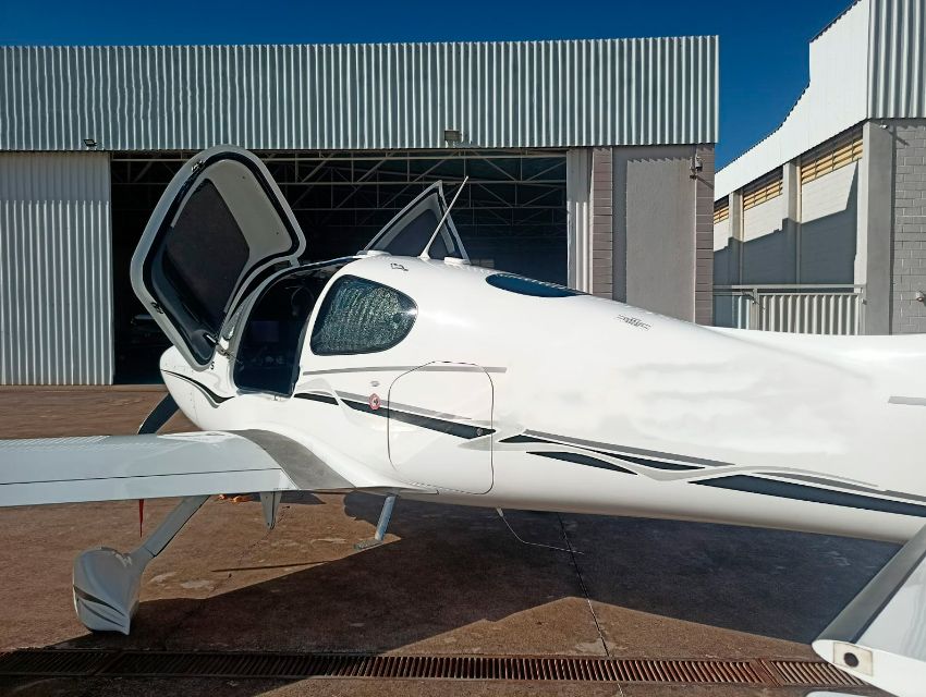 CIRRUS SR22 GTS 2005 À VENDA