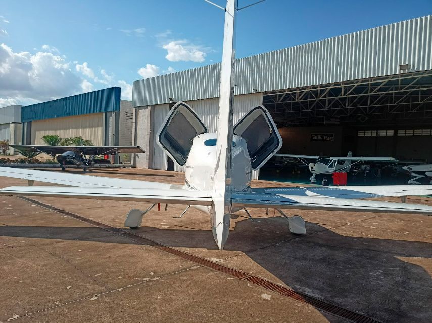 CIRRUS SR22 GTS 2005 À VENDA