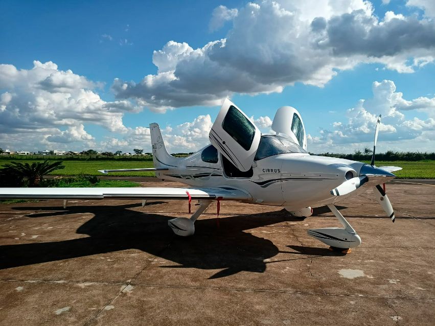 CIRRUS SR22 GTS 2005 À VENDA