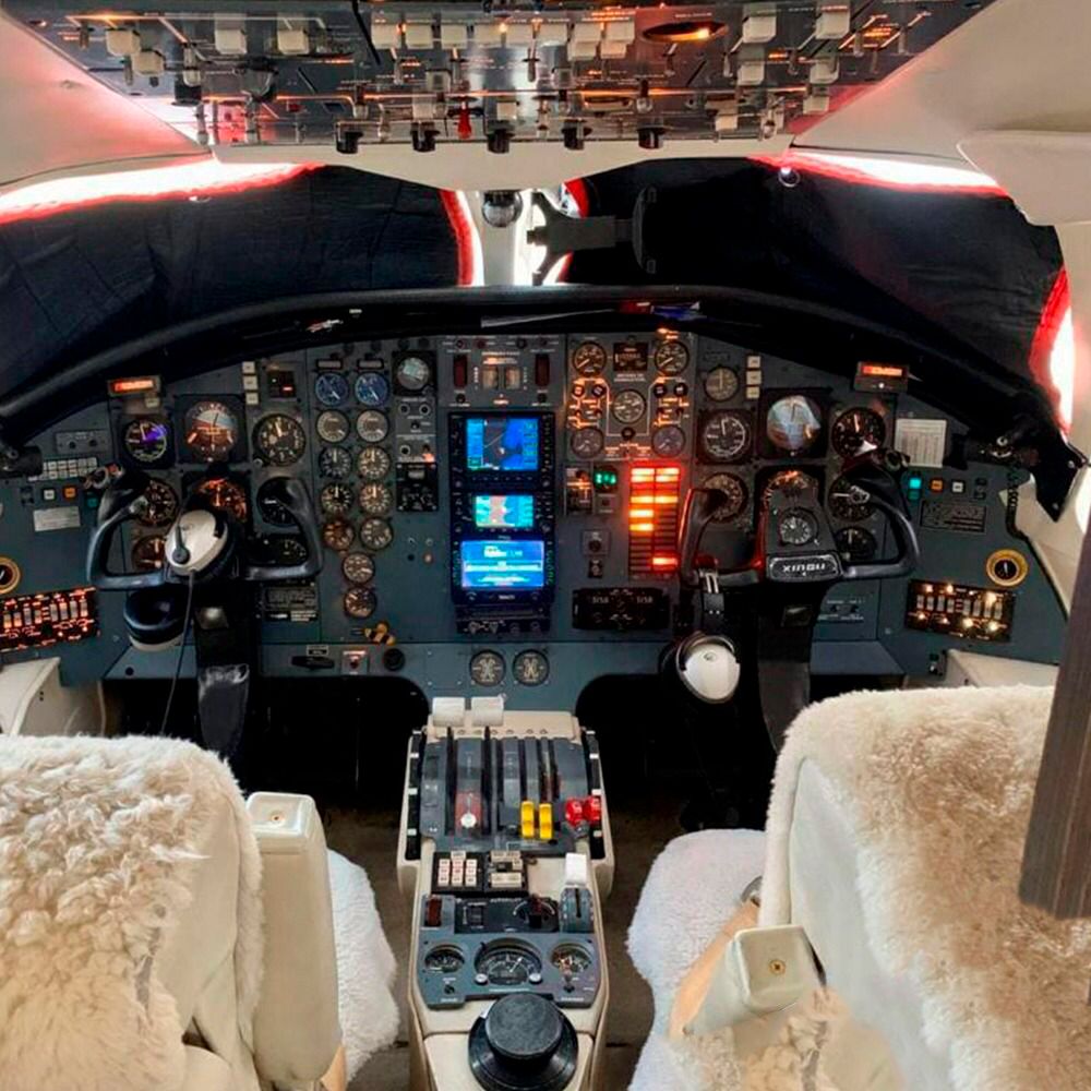 EMBRAER XINGU II EMB-121A1 1980