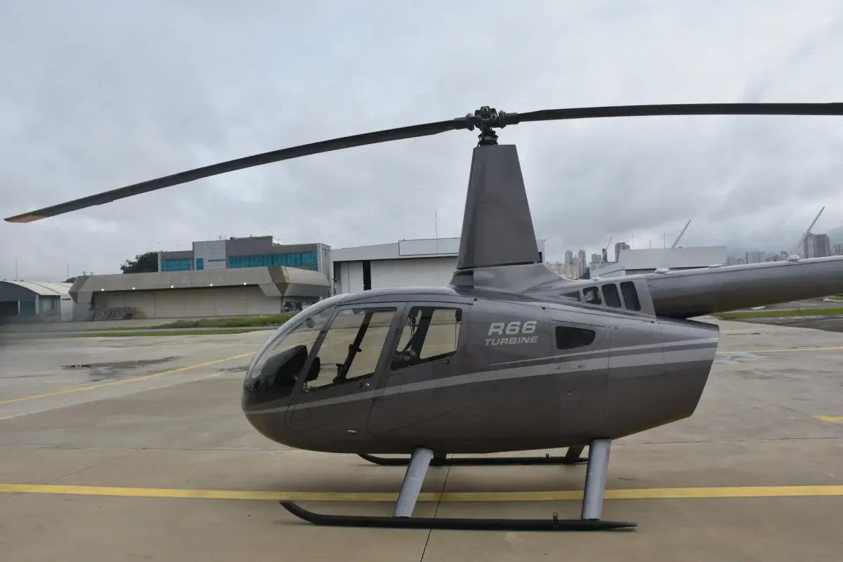 ROBINSON R66 TURBINE 2015 À VENDA