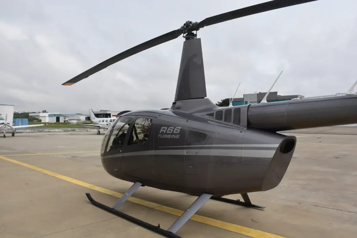 ROBINSON R66 TURBINE 2015 À VENDA